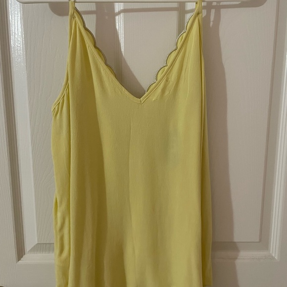 NWT. Maurice’s Medium yellow spaghetti strap v neck blouse - Picture 9 of 9